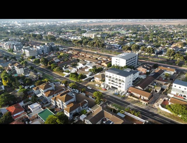 300M² BUILDING FOR SALE IN TABLE VIEW